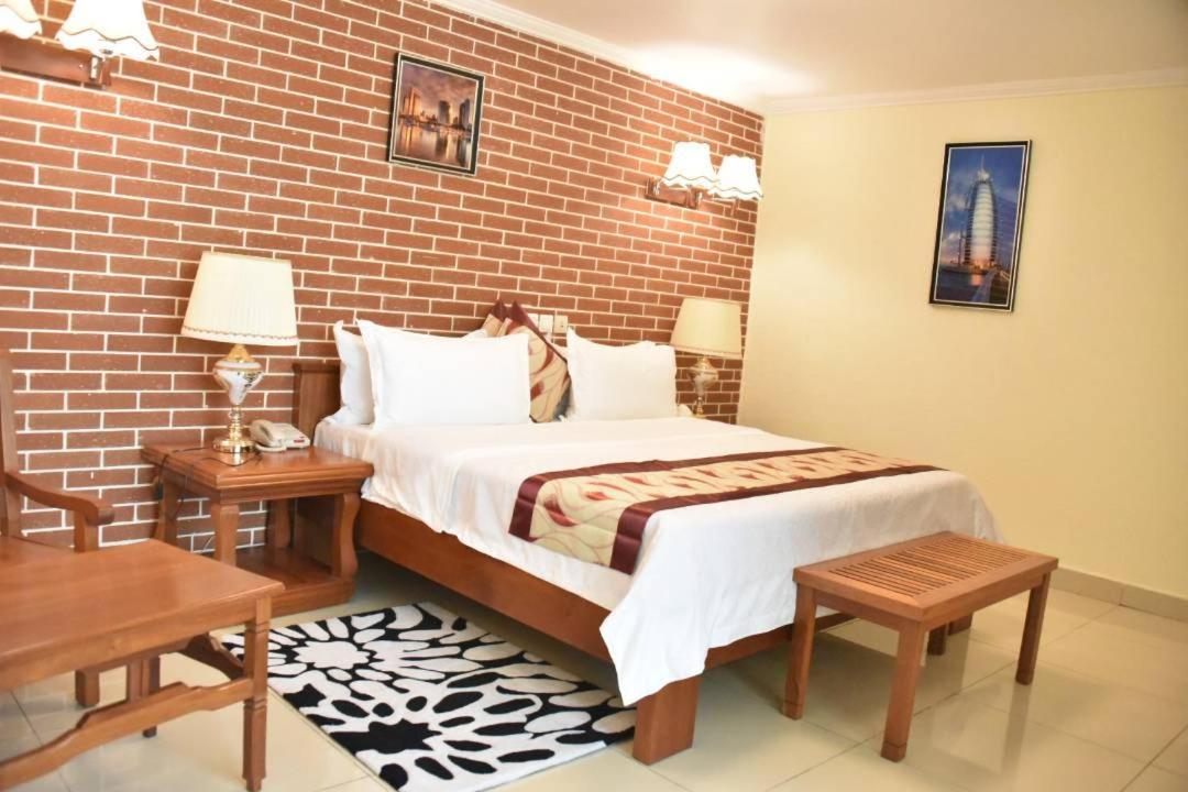 Grand Hotel Aeroport, Douala Dış mekan fotoğraf